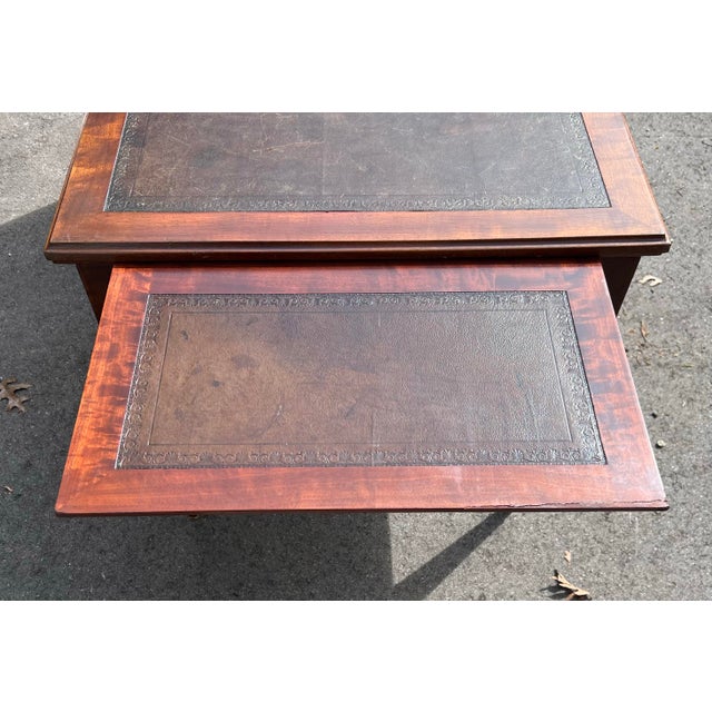 Burnt Umber French Neoclassical Mahogany Leather Top Desk With Ormolu Urn Mounts & Pull-Out Slides For Sale - Image 8 of 12