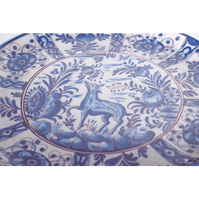 1950s Large Portuguese Earthenware Plate from Sant'Anna, 1950s For Sale - Image 5 of 9