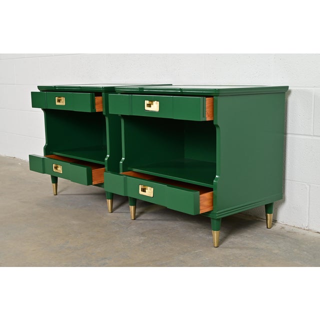 Wood John Widdicomb Mid-Century Modern Hollywood Regency Green Lacquered Nightstands, Newly Refinished For Sale - Image 7 of 13