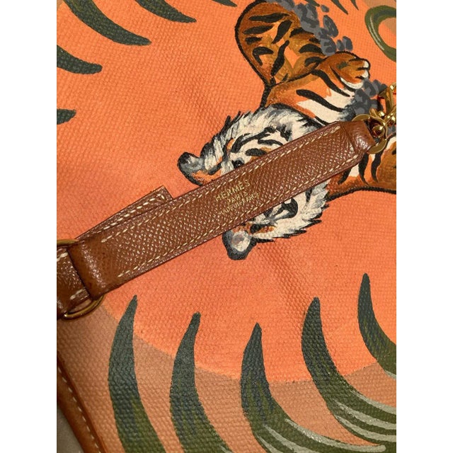 Tan Vintage Hermes Trim Bag with Hand Painted Tiger For Sale - Image 8 of 12