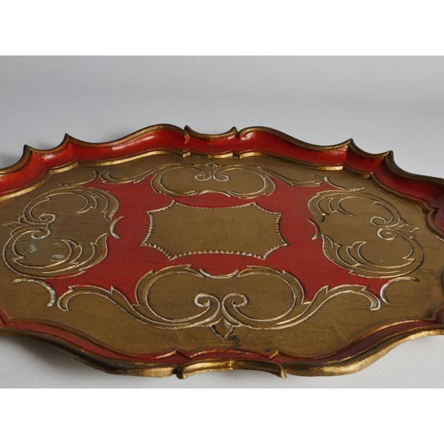 1950s Mid-Century Florentine Rococo Style Scalloped Red Giltwood Tray, Italy, 1950s For Sale - Image 5 of 14