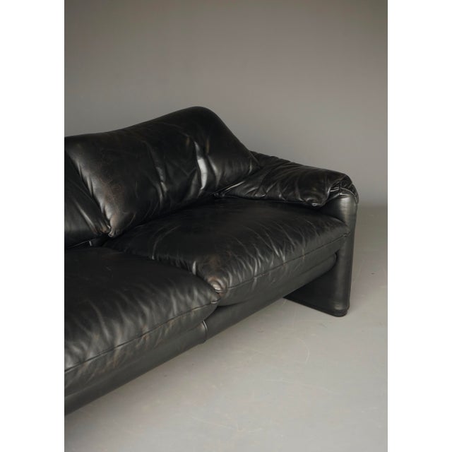 Black Two Seater Maralunga Sofa in Black Leather from Cassina, 1970s For Sale - Image 8 of 18