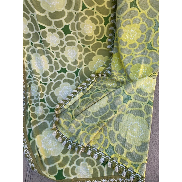 Boho Chic Vintage Bates 60’s - 70s Petal Flowers Grassy Green Yellow Cotton Twin Bedspread with Fringe Edges For Sale - Image 3 of 12