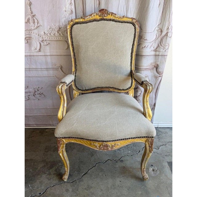 Late 19th Century Set of 14 French Louis XV Style Distressed Dining Chairs With Linen For Sale - Image 5 of 17