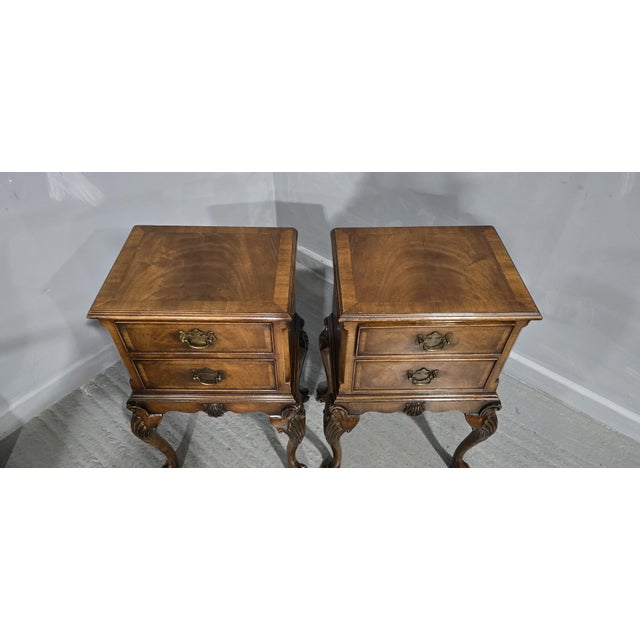 Queen Anne Walnut Bedside Chests of Drawers, 1920, Set of 2 For Sale - Image 4 of 11