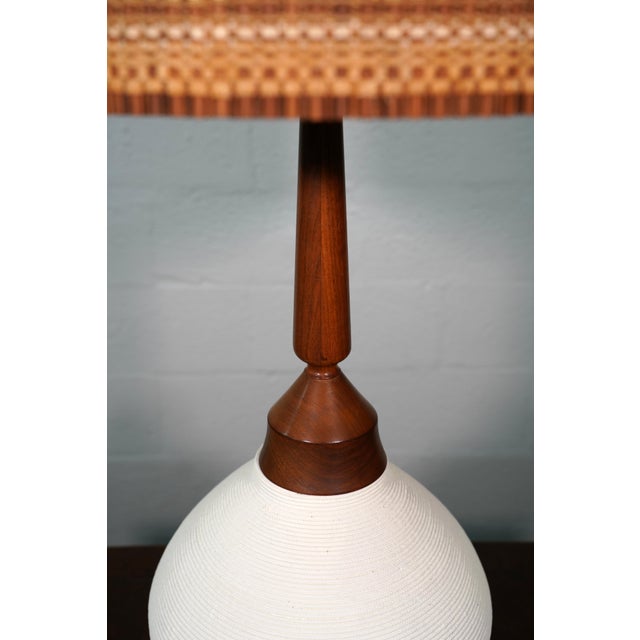 Brown 1950s Maria Kipp Mid-Century Organic Modern Natural Reed Woven Shade With Ceramic Lamp For Sale - Image 8 of 8