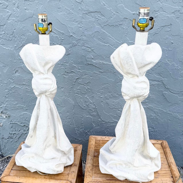 Sculpture Materials Mid 20th Century Hollywood Regency John Dickinson-Style Draped and Knotted Plaster Table Lamps - A Pair For Sale - Image 7 of 8