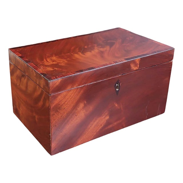 Antique Georgian Tea Caddy with Crossbanding, England, 1800s For Sale