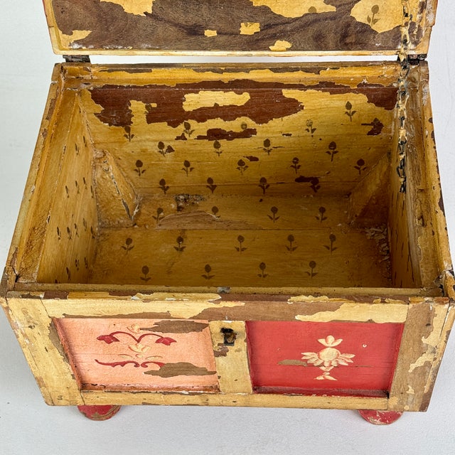 Antique Primitive Folk Art Distressed Keepsake Box in Circus Like Color Motif & Floral Painting For Sale - Image 11 of 13