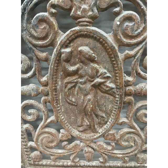 Late 19th Century Neoclassical Cast Iron Fireplace Surround & Figural Cover – 2-Piece Set 21.5" X 27" For Sale - Image 4 of 6
