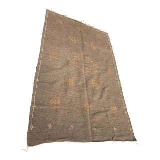 Vintage 1960s Moroccan Berber Kilim Rug, Sand and Pumpkin Orange, 4'8" × 7'9" For Sale