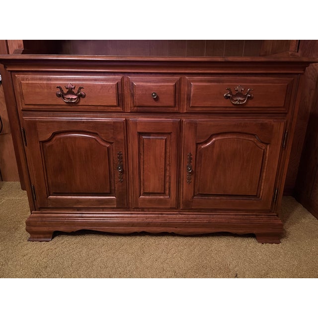 Wood Vintage 1972 Heywood-Wakefield “Old Colony” Solid Rock Maple Buffet / Hutch For Sale - Image 7 of 10