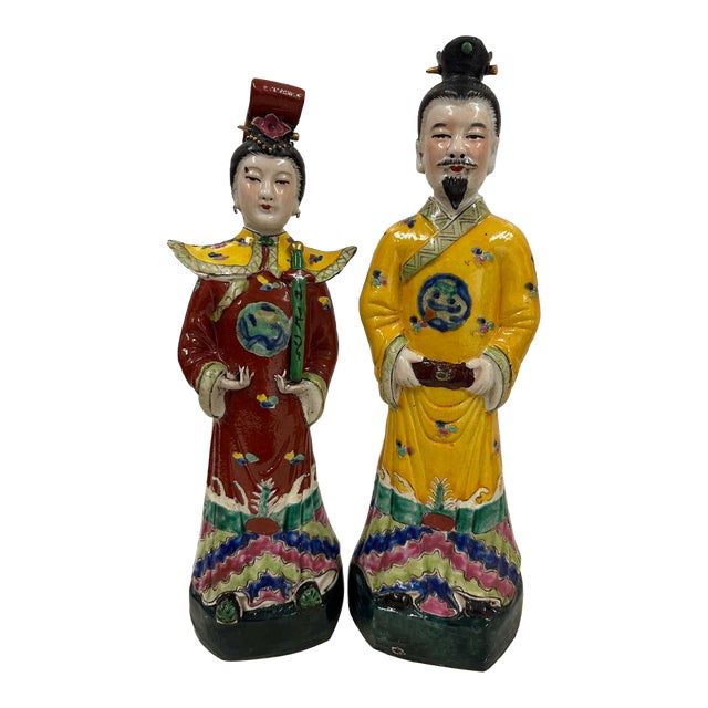 Mid-20th Century Chinese Wucai Emperor and Empress Figures For Sale