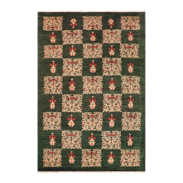 Classic Ziegler Green Tan Hand-Knotted Wool Rug - 6'2'' X 9'2'' For Sale