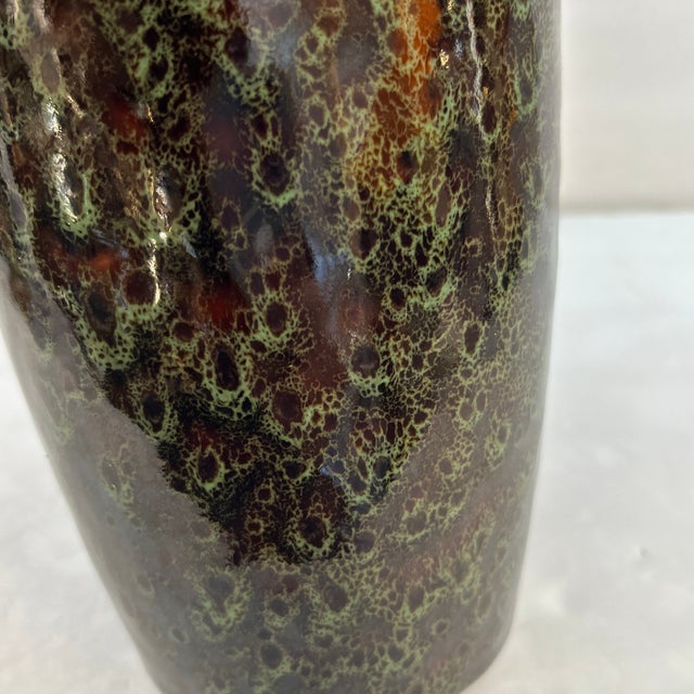Mid Century Brown and Green Speckled Ceramic Urn/ Vase For Sale In Miami - Image 6 of 9