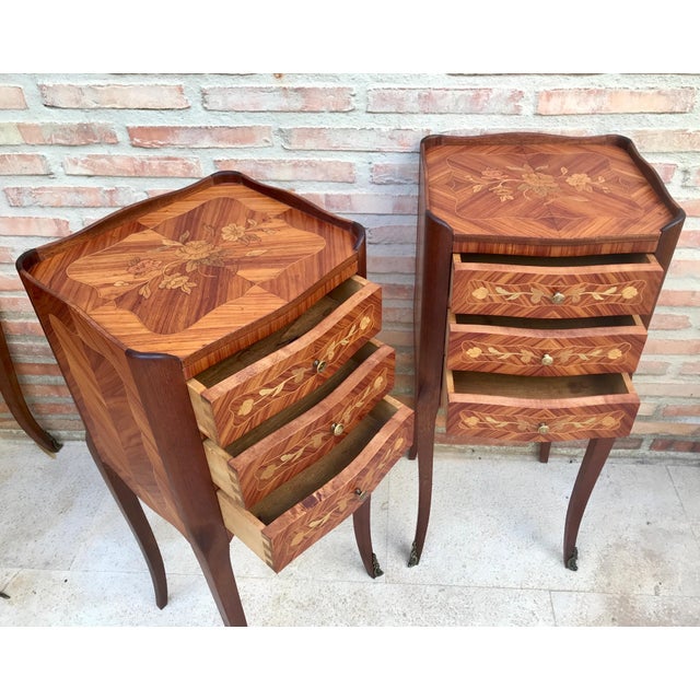 Brown Pair of French Louis XV Style Marquetry Bedside Tables with Three Drawers, 1920s For Sale - Image 8 of 13