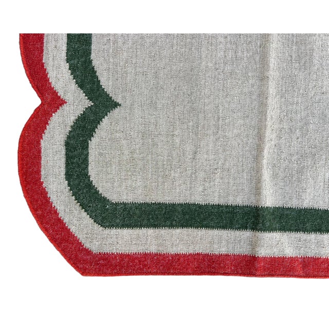Handmade Woolen Scalloped Edge Rug, Beige With Green and Coral Red Border - 10'x14' For Sale - Image 10 of 11