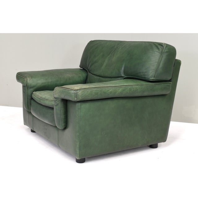Roche Bobois Lounge Armchair in Original Green Patinated Leather 1970 For Sale - Image 4 of 17