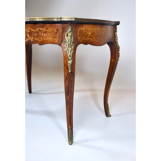 Early 20th Century French Louis XV Style Rosewood Marquetry Writing Table/Desk For Sale In Philadelphia - Image 6 of 18