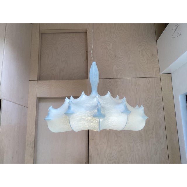 Mid-Century Modern Zeppelin 1 Chandelier by Marcel Wanders for Flos, 2005 For Sale - Image 3 of 13