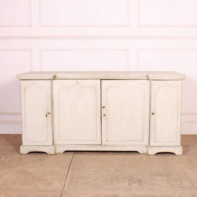 English Breakfront Dresser Base in Pine For Sale - Image 14 of 14