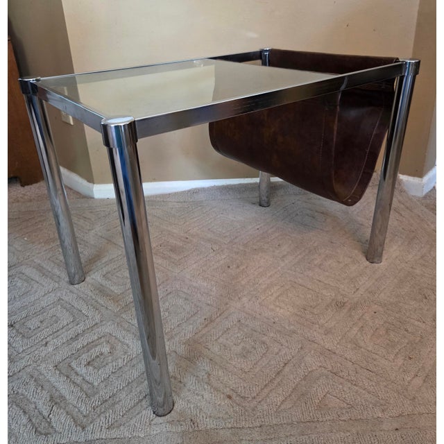 Mid-Century Modern 1950s Mid Century Modern Magazine Rack End Table For Sale - Image 3 of 10