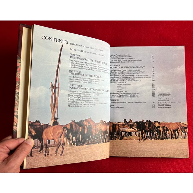 Red Fine Red Leather Binding - Encyclopedia of the Horse - Book by Elwyn Hartley Edwards - Single Volume For Sale - Image 8 of 13
