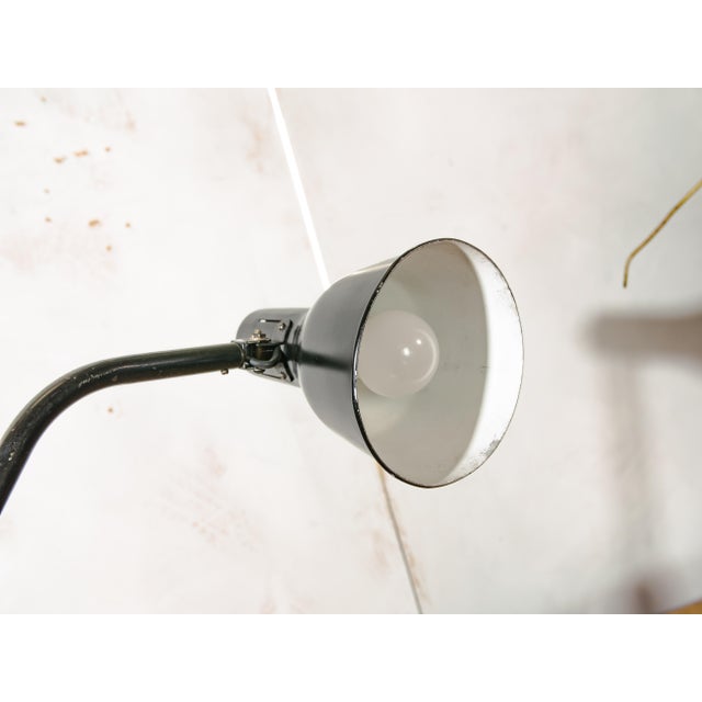 1940s Bauhaus Model 122 Swing Arm Lamp from Hala Zeist, 1940s For Sale - Image 5 of 12