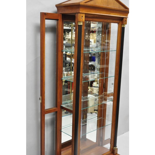 Brown Late 20th Century Ethan Allen Medallion Collection Cherry Wood Glass Curio Cabinet W Black Columns For Sale - Image 8 of 18