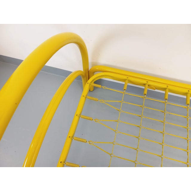 Vintage Italian Bunk Beds in Yellow Metal from Maretto Marflex, 1970s, Set of 2 For Sale - Image 11 of 18