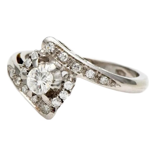 18KW Diamond (0.54) Bridal Ring, size 6.75 For Sale
