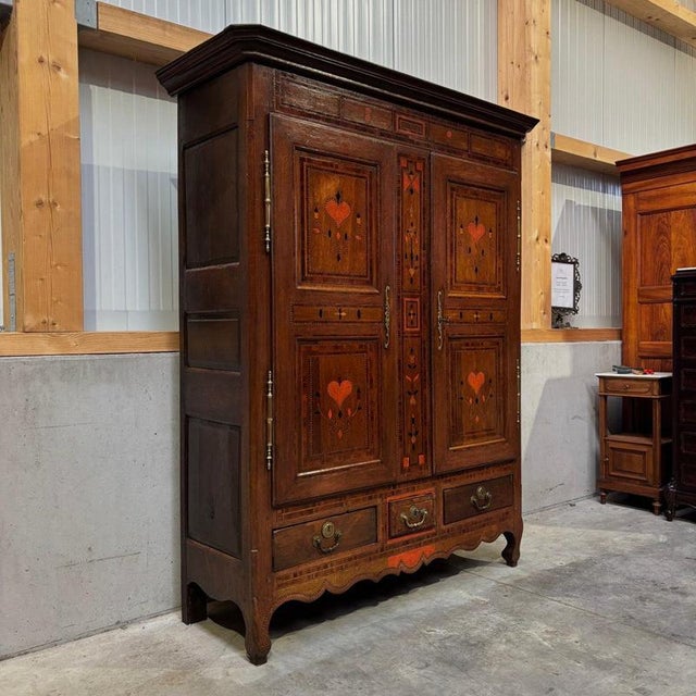 ✓ unique - inlays with painting ✓ solid & durable construction ✓ interior division can be freely divided as desired...