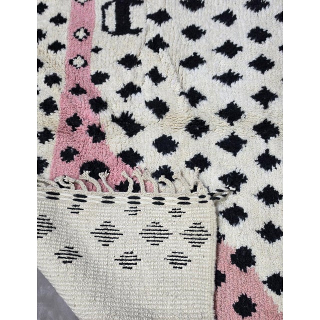 Ivory Dotted Wool Moroccan Rug - 10.2 X 7.8 Ft For Sale In Cleveland - Image 6 of 6