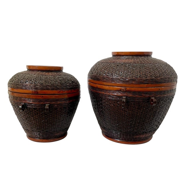 Vintage 2 Shanghai Handicrafts Bamboo Woven Round Storage Baskets W/ Lids 9.5 & 7.5”h For Sale - Image 4 of 10