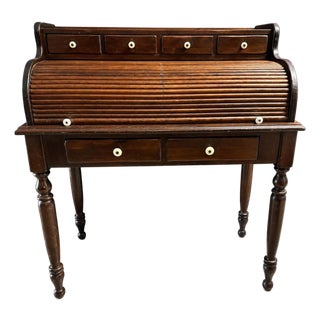 1980s Ethan Allen Antiqued Pine Old Tavern 40" Ladies Petite Roll Top Desk With Drawer For Sale
