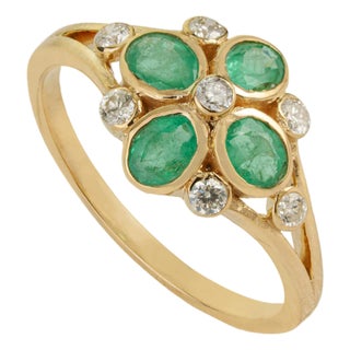 14k Yellow Gold Zambian Emerald & Diamond Floral Vintage Ring Size 6.5 For Sale
