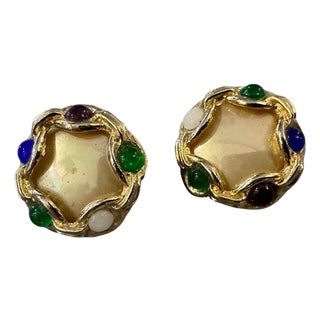 1980s Costume Jewelry Gilt Metal and Cabochon Glasses Italian Clip-on Earrings For Sale