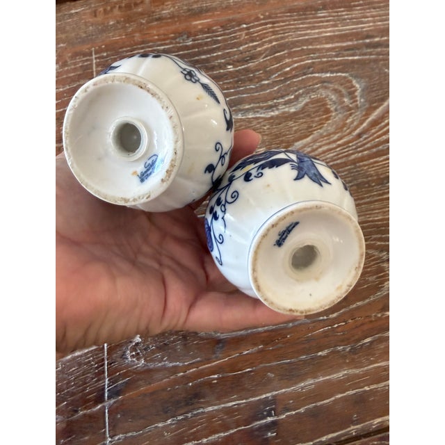 Seymour Mann Vintage Blue Danube Blue & White Onion Porcelain Salt & Pepper Shakers For Sale - Image 4 of 7
