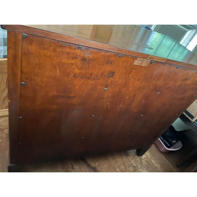 Traditional Vintage Kindel Furniture Mahogany Georgian Style Bedroom Dresser Set - 2 Pieces For Sale - Image 3 of 13