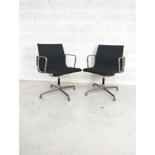 Set of EA108 Aluminium Chairs attributed to Charles and Ray Eames for ICF, 1960s For Sale - Image 16 of 17
