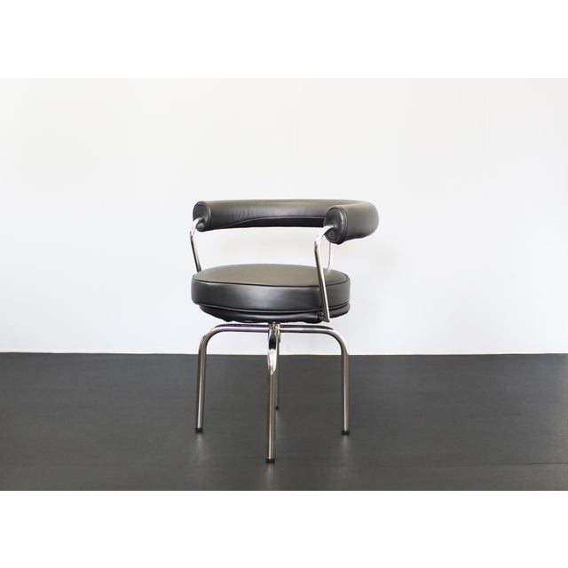 LC7 Chair by Charlotte Perriand and Le Corbusier for Cassina, 2010s For Sale - Image 6 of 12