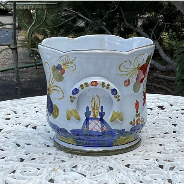 Vintage Italian Garfano Carnation cache pot; two handled. Scalloped top edge on a recessed base.