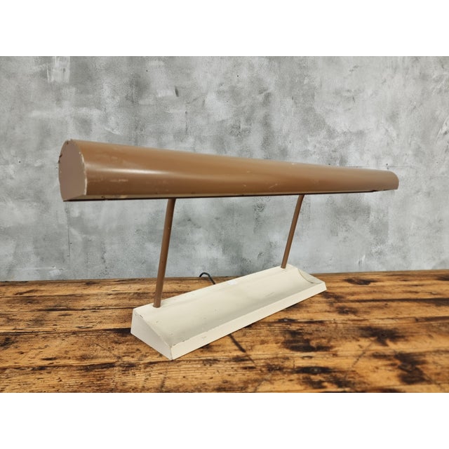 Old desk lamp retro work lamp from Holland from the 60s. This retro desk lamp is in good condition. This iron desk lamp...