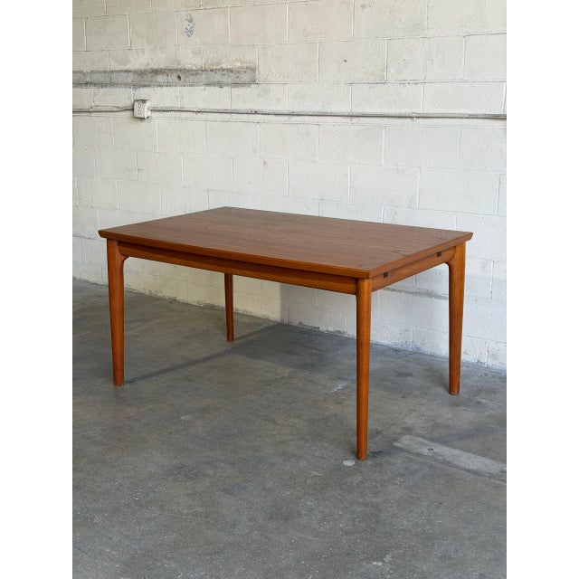 Vintage Rectangular Extendable Teak Dining Table Mid-Century Modern 1960s For Sale In Los Angeles - Image 6 of 13