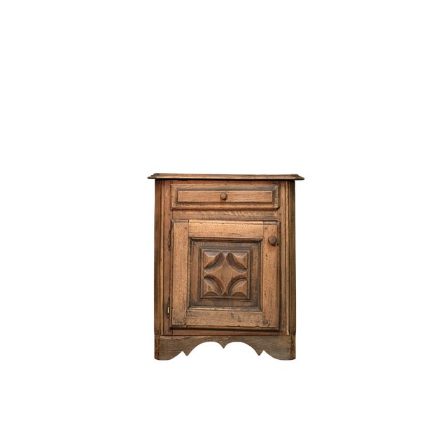 Antique Buffet in Walnut, 1700 For Sale - Image 4 of 4