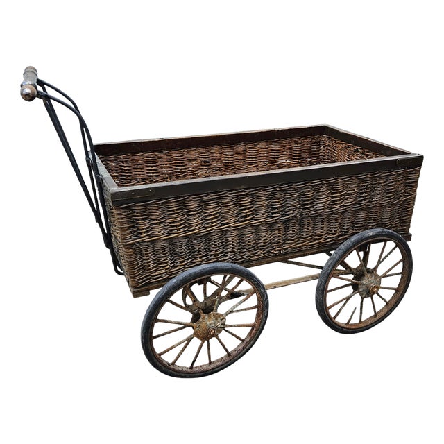 Bakery Bread Market Cart in Rattan, 1890s For Sale