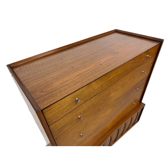1960s Mid-Century Modern Catseye Walnut High Chest W/Original Legs For Sale - Image 5 of 9