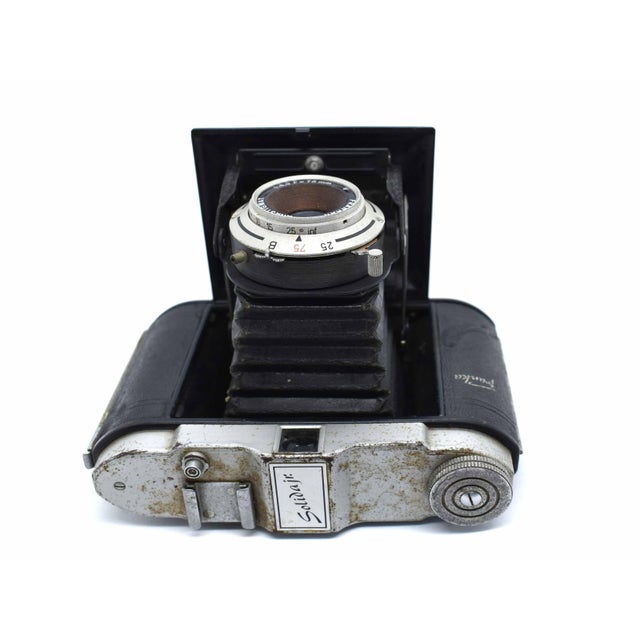 Mid 20th Century Franka Solida Jr. 120mm Folding Medium Format Camera - Germany For Sale - Image 4 of 11