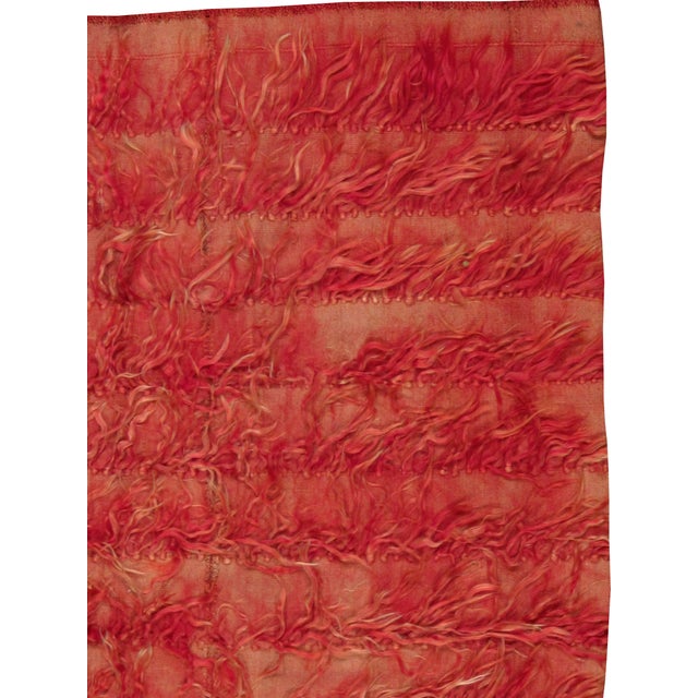 Modern Galerie Shabab Collection Mid-20th Century Shaggy Turkish Rug With a Red Tribal Design For Sale - Image 3 of 10