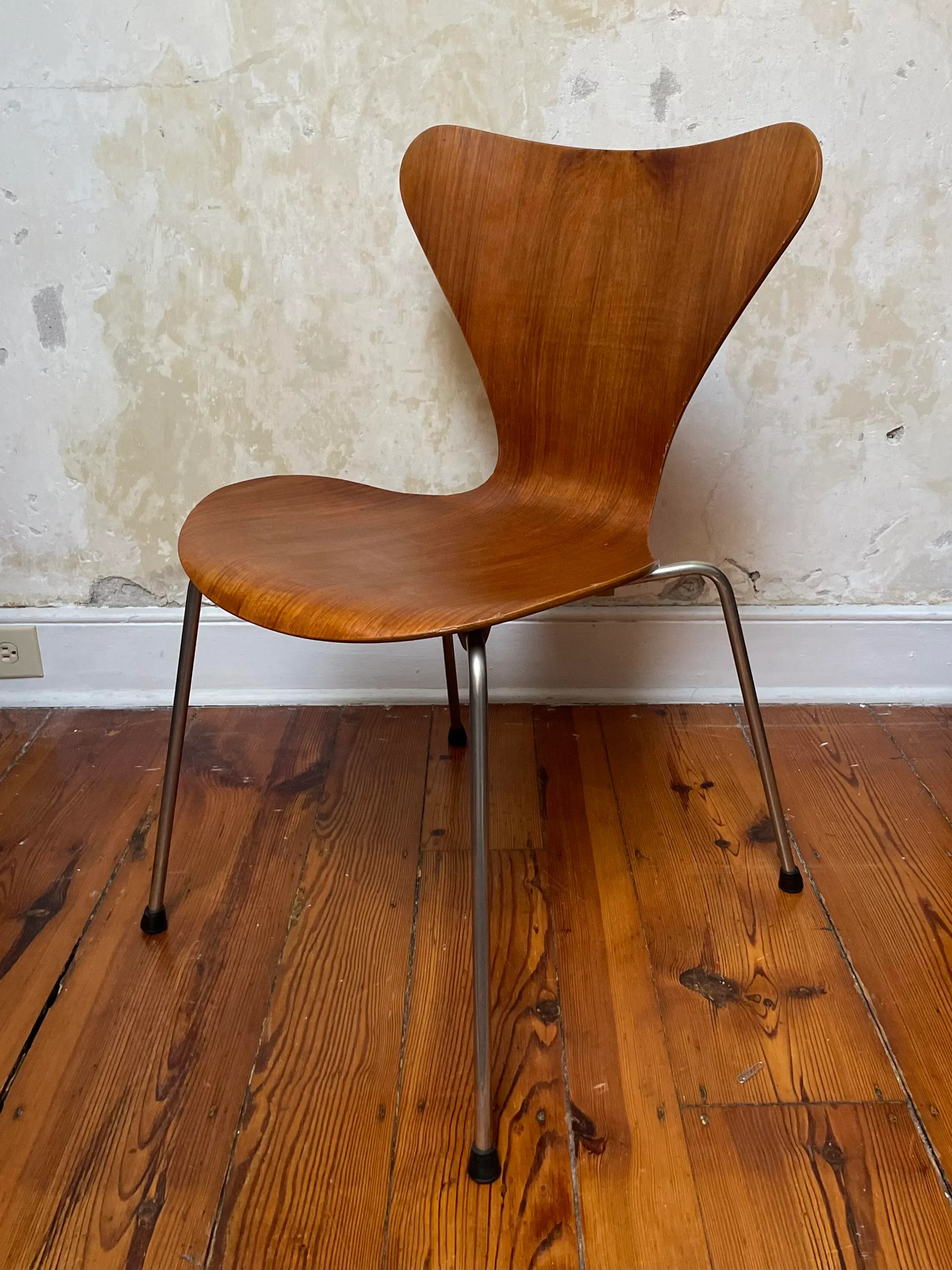 Early Arne Jacobsen for Fritz Hansen Series 7 Chair | Chairish